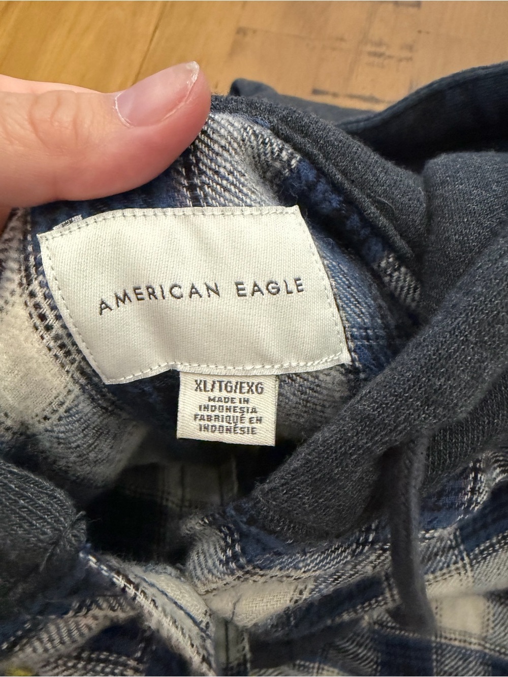 American Eagle Outfitters Navy and White Plaid Hooded Button-Down Shirt - Picture 5 of 5